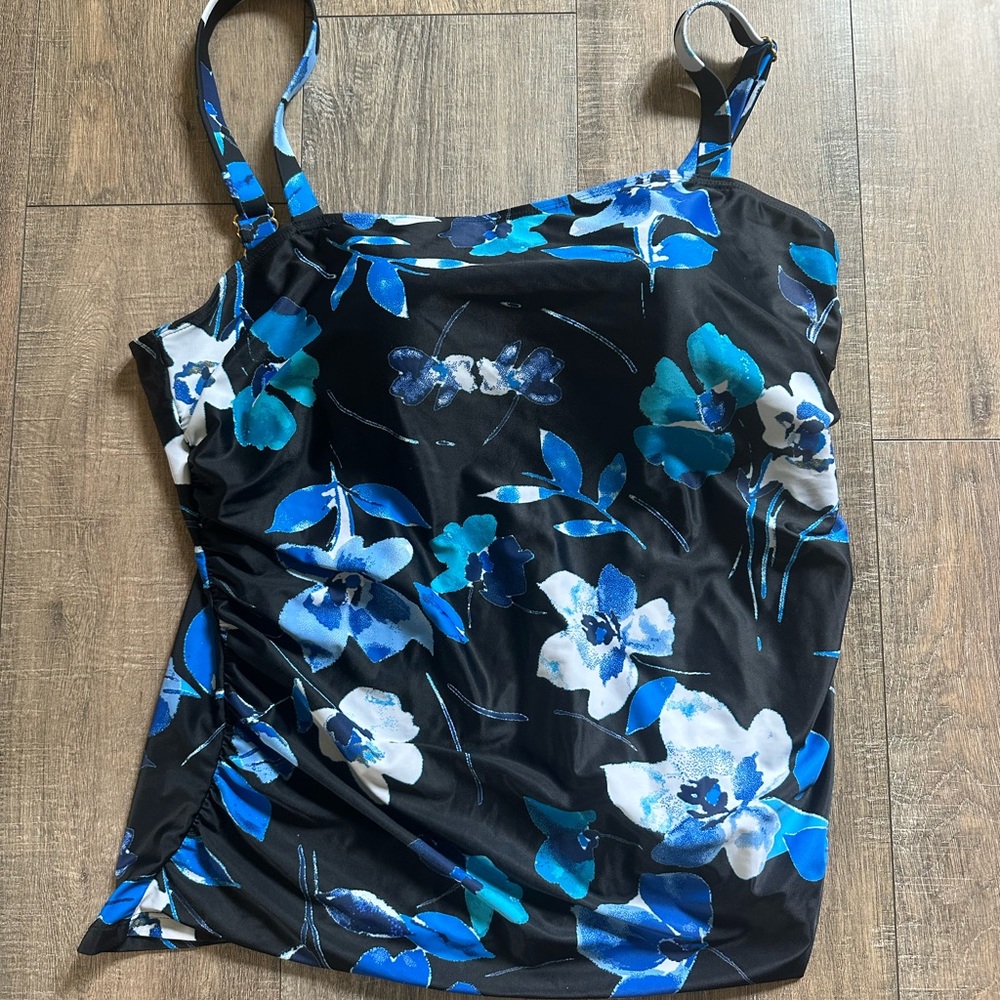 Women’s Kenzie Floral Black and Blue Women's Tankini Swim Top ~ 2x